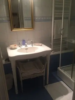 Tek Büyük Yataklı Oda, Balkon