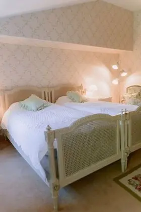 Comfort Tek Büyük veya İki Ayrı Yataklı Oda