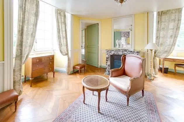 Conte Montmirail suite