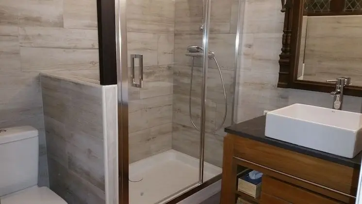 Tek Büyük Yataklı Oda (Usson)