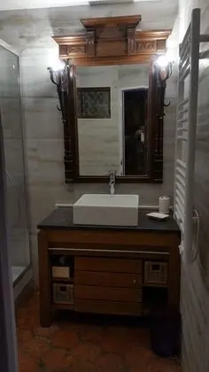 Tek Büyük Yataklı Oda (Usson)