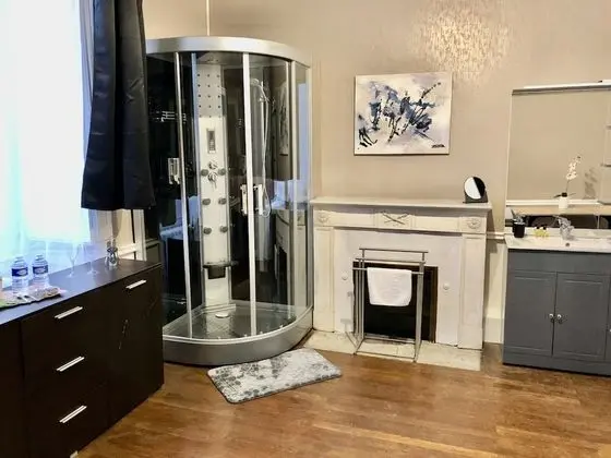 Comfort Tek Büyük Yataklı Oda
