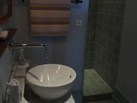 Comfort Tek Büyük veya İki Ayrı Yataklı Oda, Banyolu/Duşlu