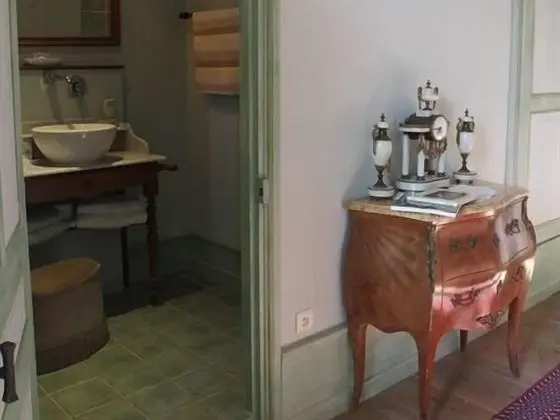 Comfort Tek Büyük veya İki Ayrı Yataklı Oda, Banyolu/Duşlu