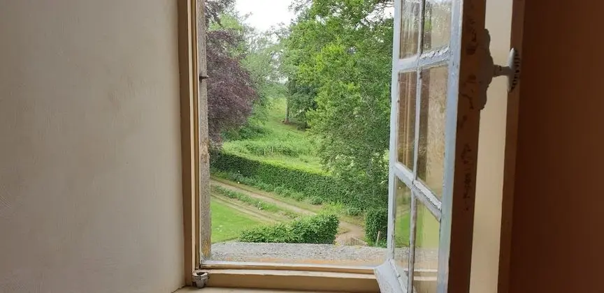 Tek Büyük Yataklı Oda, Bahçe Manzaralı (Camille)