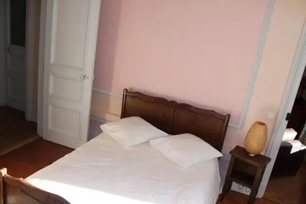 Tek Büyük Yataklı Oda (Violette)