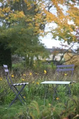 Superior Apart Daire, Banyolu/Duşlu, Bahçe Manzaralı