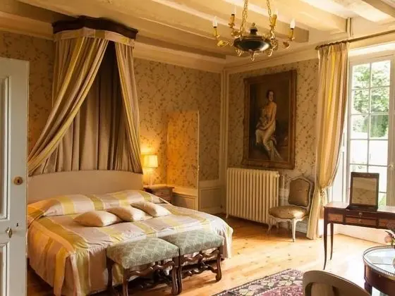 Premium Tek Büyük Yataklı Oda, Banyolu/Duşlu, Park Manzaralı (Chambre Passiflore)