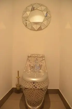 Luxury Tek Büyük veya İki Ayrı Yataklı Oda (Flora)