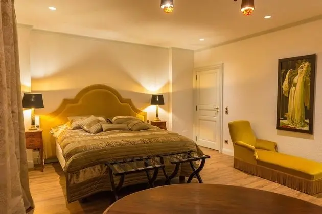 Luxury Tek Büyük veya İki Ayrı Yataklı Oda (Mucha)