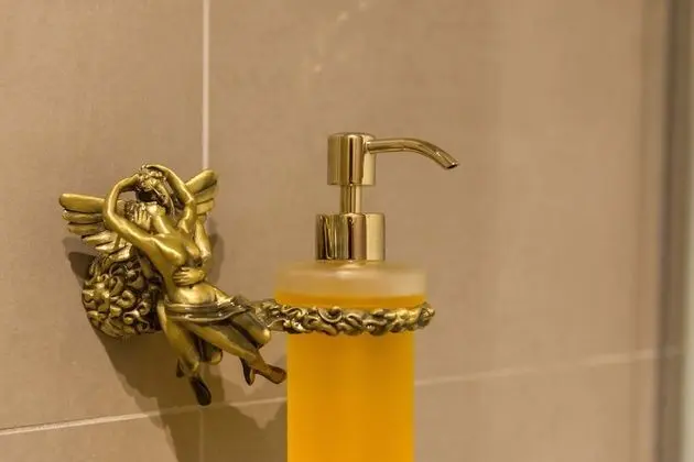 Luxury Tek Büyük veya İki Ayrı Yataklı Oda (Mucha)