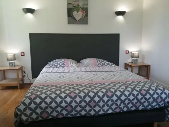 Deluxe Tek Büyük Yataklı Oda, Bahçe Manzaralı