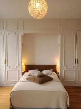 Luxury Tek Büyük Yataklı Oda, Banyolu/Duşlu (Clos du Frère Etienne	)