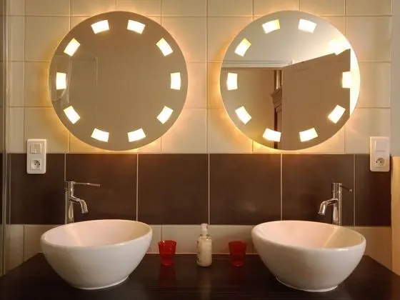 Tek Büyük Yataklı Oda, Banyolu/Duşlu, Park Manzaralı (chambre Savennières	)