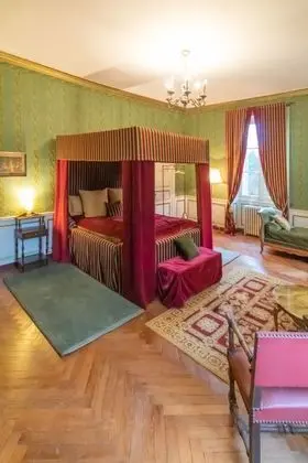 Grand Tek Büyük Yataklı Oda