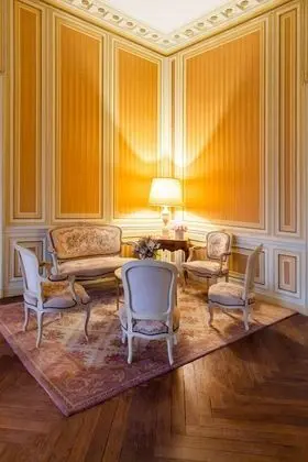 Grand Tek Büyük Yataklı Oda