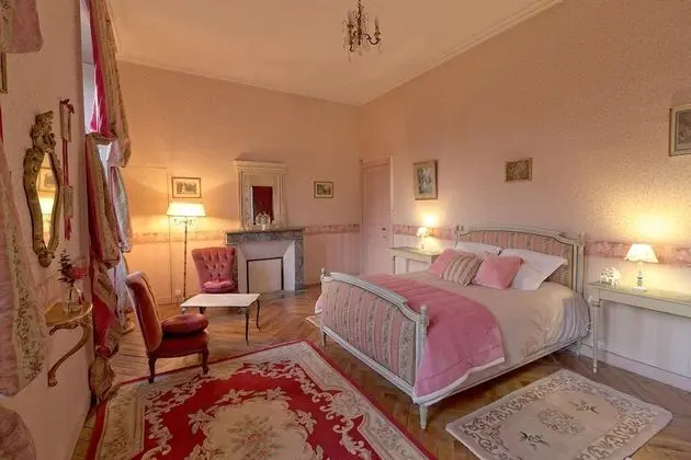 Romantic Tek Büyük Yataklı Oda