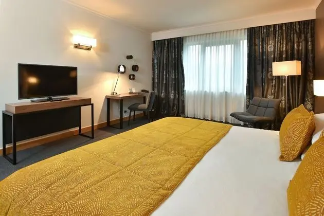 Superior Tek Büyük veya İki Ayrı Yataklı Oda, Küvet