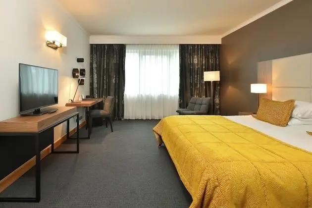 Superior Tek Büyük veya İki Ayrı Yataklı Oda, Küvet