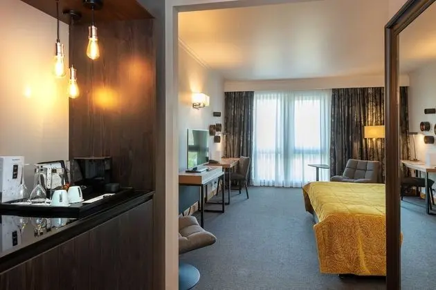 Superior Tek Büyük veya İki Ayrı Yataklı Oda, Küvet