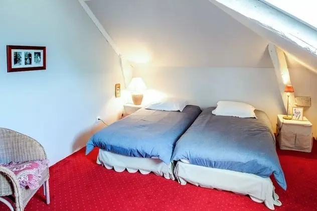 Family Süit (Victor Hugo)