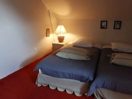 Family Süit (Victor Hugo)