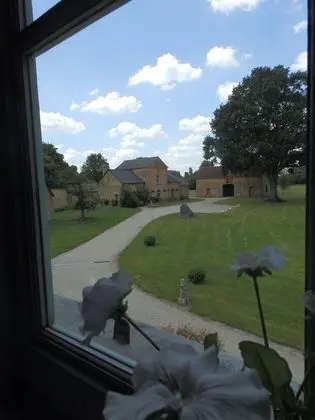 Family Süit (Victor Hugo)