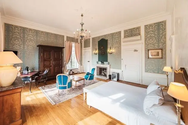 Luxury Tek Büyük Yataklı Oda