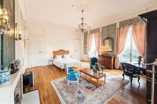 Luxury Tek Büyük Yataklı Oda