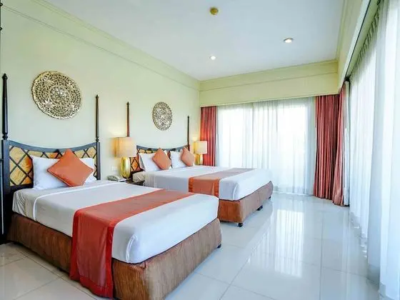Deluxe Room with Sea View