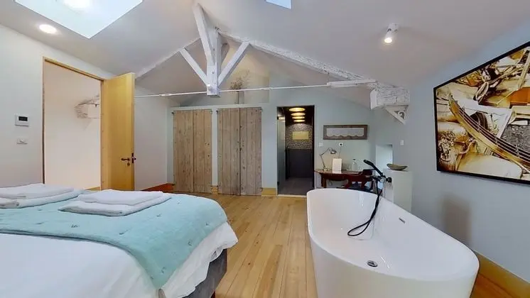Luxury Tek Büyük veya İki Ayrı Yataklı Oda, Bahçe Manzaralı