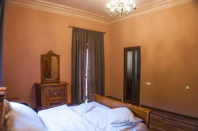 Classic Tek Büyük Yataklı Oda (Mona Lisa)