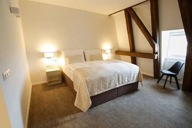 Standard Tek Büyük Yataklı Oda