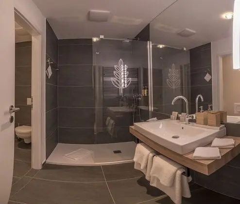 Superior Oda, Balkon