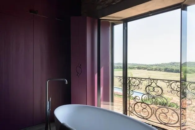 Junior Suit King Size Bed