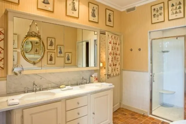 Tek Büyük Yataklı Oda (Syrah)