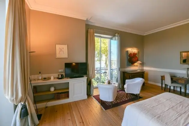 Deluxe Tek Büyük Yataklı Oda, Nehir Manzaralı (Garonne)