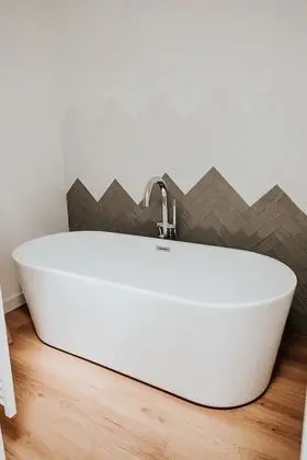 Süit, Banyolu/Duşlu, Üzüm Asması Manzaralı (La Douce)
