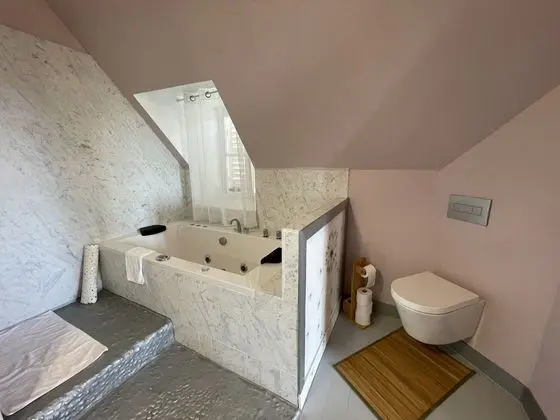 Üç Kişilik Oda, Banyolu/Duşlu, Bahçe Manzaralı