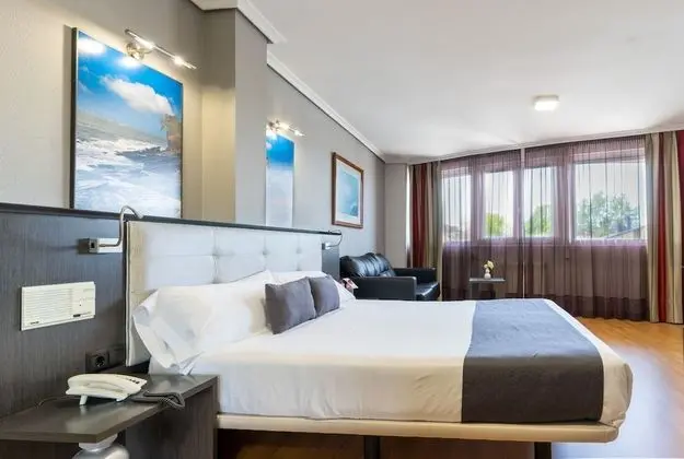 Tek Büyük Yataklı Oda