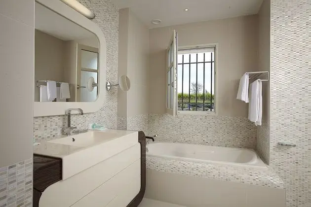 Deluxe Tek Büyük Yataklı Oda, Özel Banyo (Rose Perrière)
