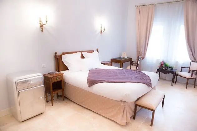 Classic Tek Büyük Yataklı Oda