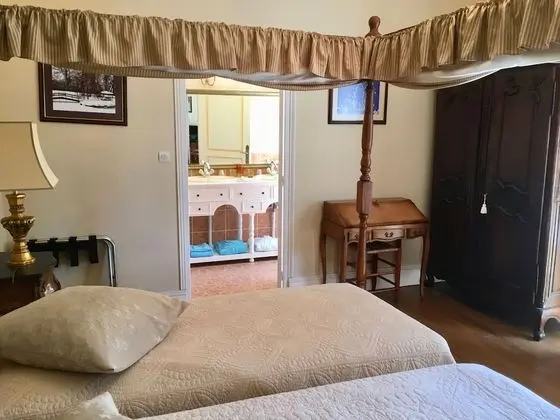 Superior Tek Büyük veya İki Ayrı Yataklı Oda, Özel Banyo, Park Manzaralı (3)