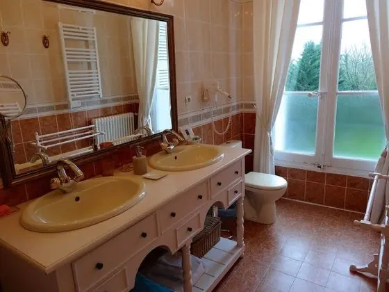 Superior Tek Büyük veya İki Ayrı Yataklı Oda, Özel Banyo, Park Manzaralı (3)