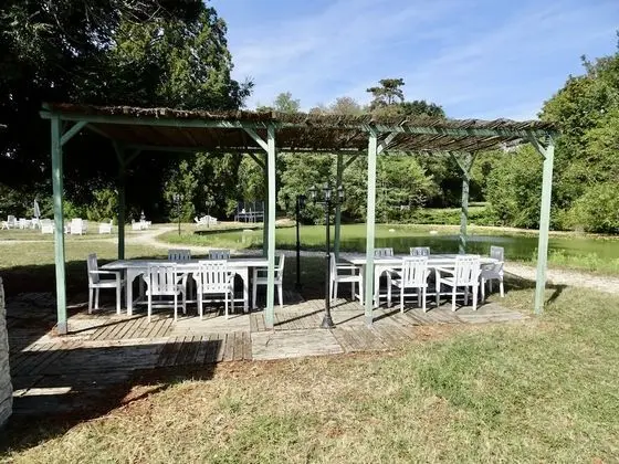 Superior Tek Büyük veya İki Ayrı Yataklı Oda, Özel Banyo, Park Manzaralı (3)