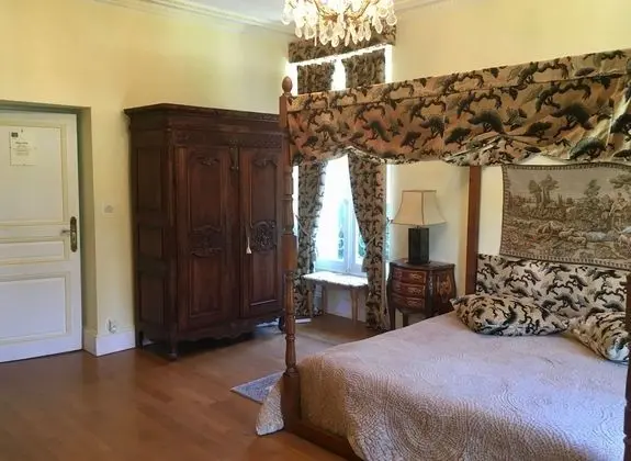 Superior Tek Büyük Yataklı Oda, Özel Banyo, Park Manzaralı (2)