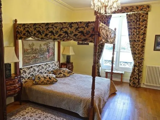 Superior Tek Büyük Yataklı Oda, Özel Banyo, Park Manzaralı (2)