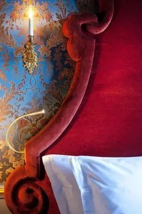 Luxury Tek Büyük Yataklı Oda