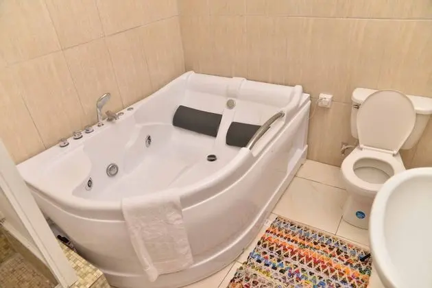 Grand Oda, 1 En Büyük (King) Boy Yatak, Balkon, Okyanus Manzaralı