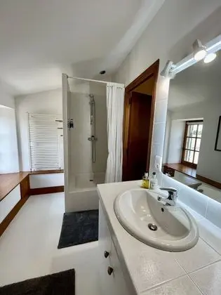 Luxury Tek Büyük Yataklı Oda, Banyolu/Duşlu, Üzüm Asması Manzaralı